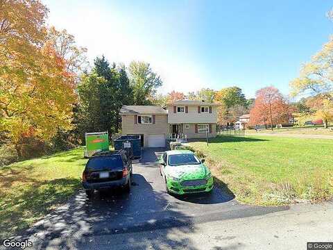 Orchard Dr, Greensburg, PA 15601
