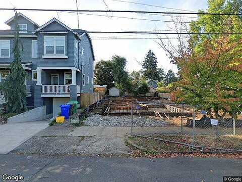 Ne 16Th Ave Rear, Portland, OR 97211