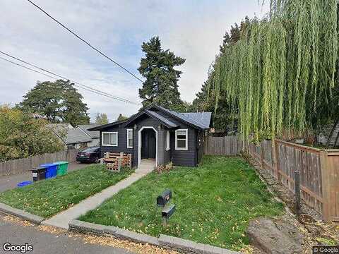 Se Van Water St, Milwaukie, OR 97222