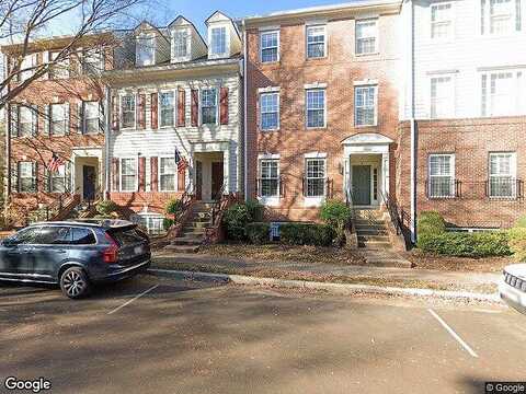 Hunting Creek Dr # B, Alexandria, VA 22314