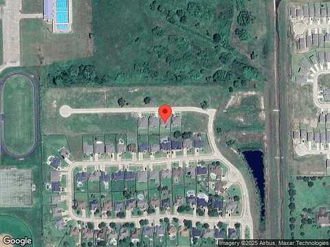 Elm Pl, Angleton, TX 77515