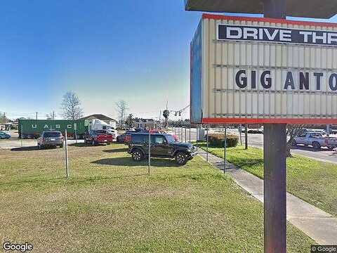 Mangrove Court, Jesup, GA 31545