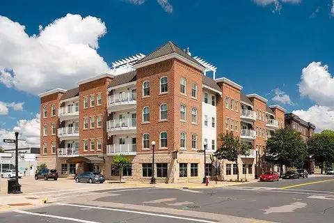 6Th Street, La Crosse, WI 54601