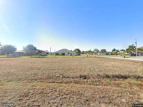 15Th, CAPE CORAL, FL 33993