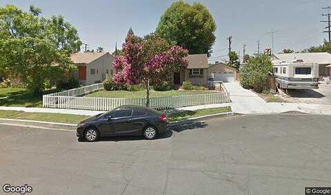 Stephanie, WINNETKA, CA 91306