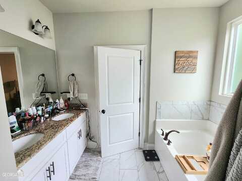 Walton, THOMASTON, GA 30286