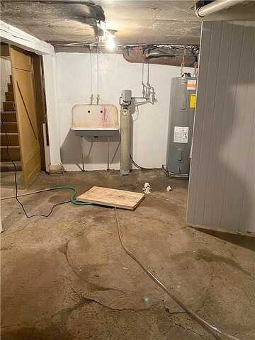Thompson, DELAVAN, MN 56023