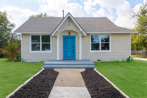 8Th, FORT WORTH, TX 76110