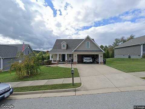 Hull Hills, STAUNTON, VA 24401