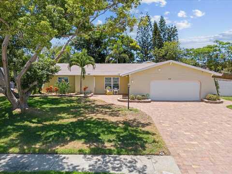 Ponderosa Pine, SARASOTA, FL 34243