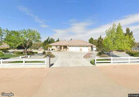 Dakota, APPLE VALLEY, CA 92307