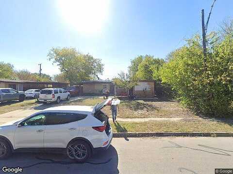 Village, SAN ANTONIO, TX 78218