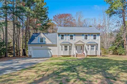 Tracey, GLOUCESTER, VA 23061