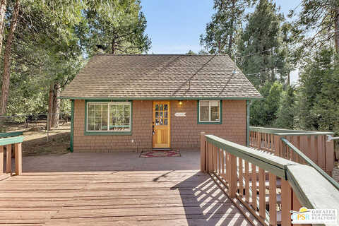 Circle, IDYLLWILD, CA 92549