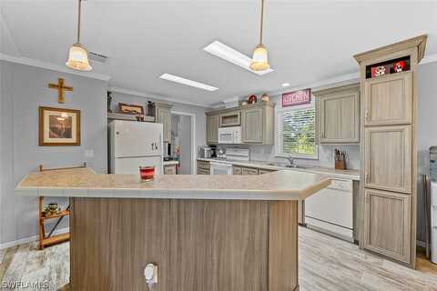 17Th, LABELLE, FL 33935