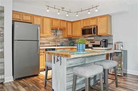 Ocean Pebbles, VIRGINIA BEACH, VA 23451