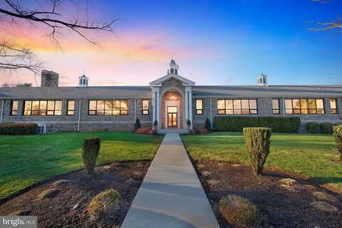1St, TRAPPE, PA 19426