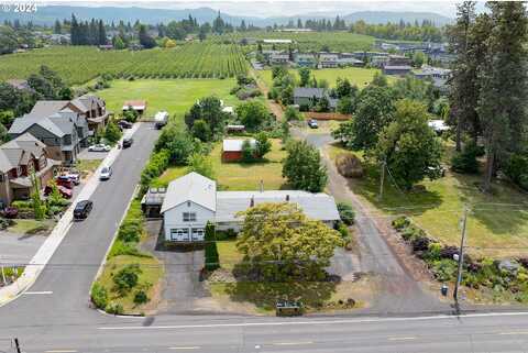 May, HOOD RIVER, OR 97031