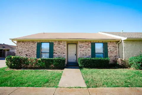 Mountain Creek, GRAND PRAIRIE, TX 75052