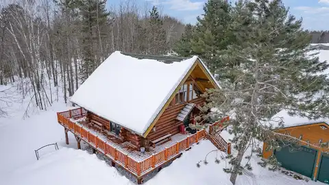 Oak, CLOQUET, MN 55720