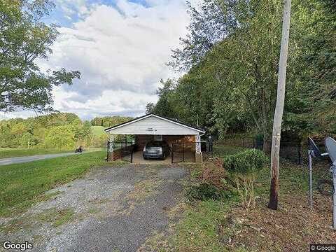 Chantilly, FANCY GAP, VA 24328