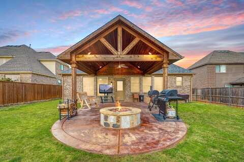 Soaring Hill Boulevard, Fort Worth, TX 76108