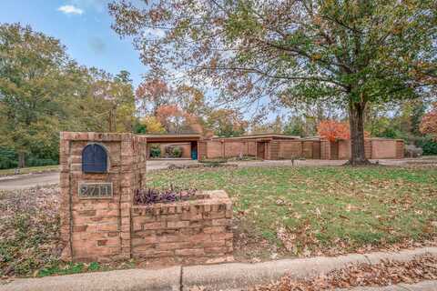 Arlington Drive, Marshall, TX 75672
