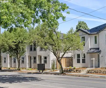 N Fessenden St #25, Portland, OR 97203