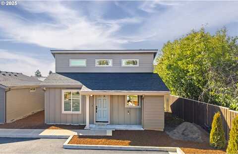 Meadowlawn Dr, OregonCity, OR 97045