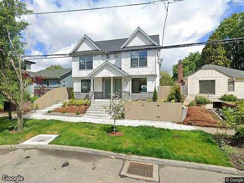 N Mcclellan St #6, Portland, OR 97217