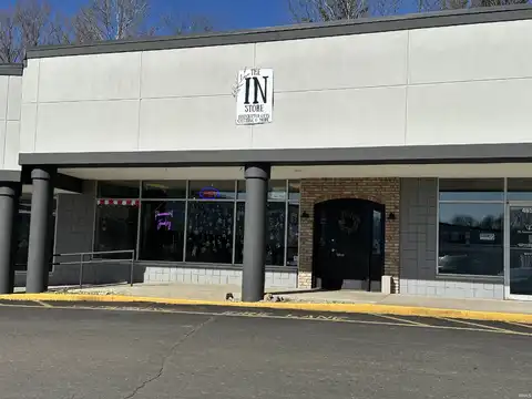 4653 W Richland PLaza Drive, Bloomington, IN 47404