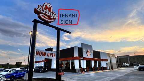 3405 S Center Street, Marshalltown, IA 50158