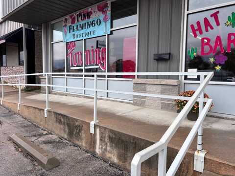 1312 West 11th Street, Coffeyville, KS 67337