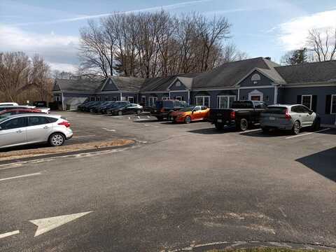 49 Main Street, Sturbridge, MA 01566