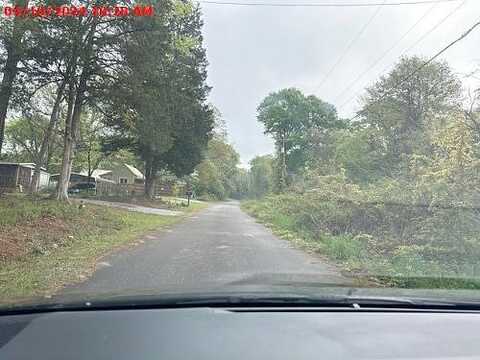 Ice House, ENOREE, SC 29335