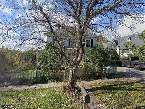 Oak, CHAMPLAIN, NY 12919