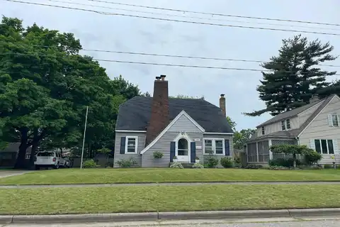 Colrain, GRAND RAPIDS, MI 49548