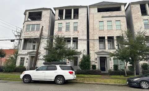 Saint Charles, HOUSTON, TX 77003