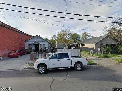 North, WOODLAND, CA 95695