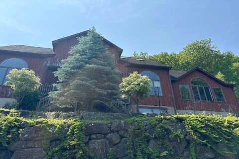 Joan, STANHOPE, NJ 07874