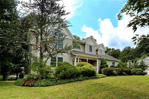 Lori, SPRING VALLEY, NY 10977