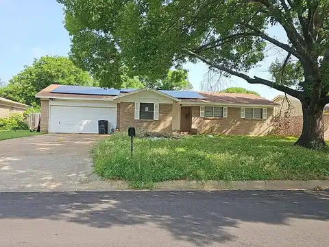 Davis, CLEBURNE, TX 76033