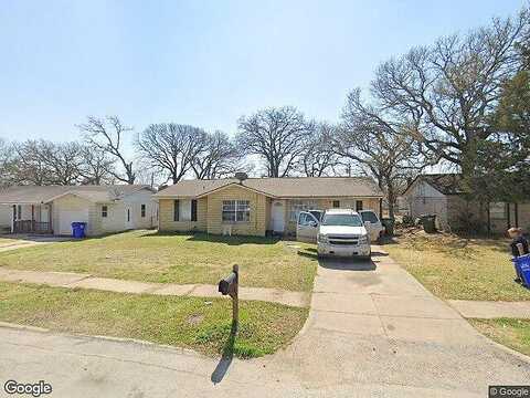 Erich, BALCH SPRINGS, TX 75180