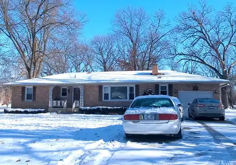 Hawthorne Rd, Streator, IL 61364