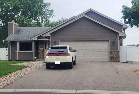 Quentin, SAVAGE, MN 55378