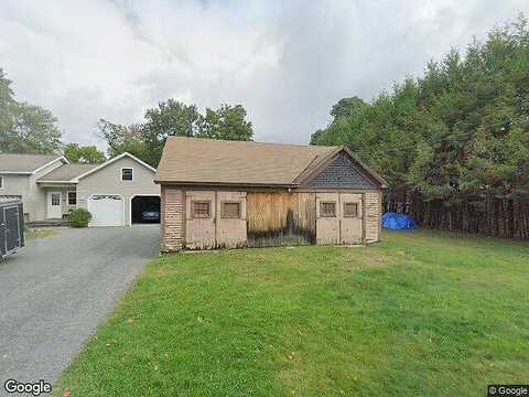 Oak, GILL, MA 01354
