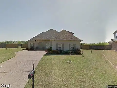 Redbud, SOUTHAVEN, MS 38672