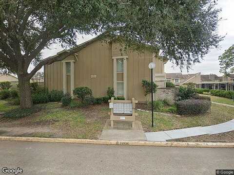 Woodland Park Dr, Houston, TX 77077