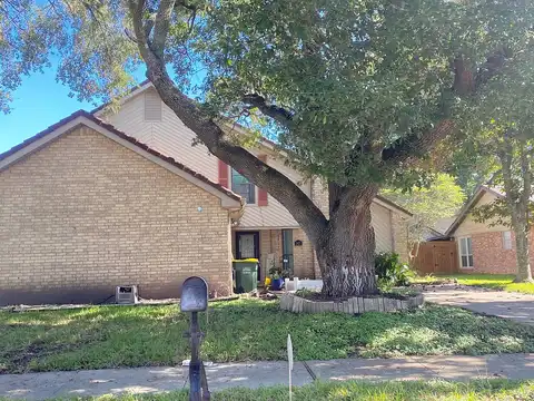 Colleen, PEARLAND, TX 77581