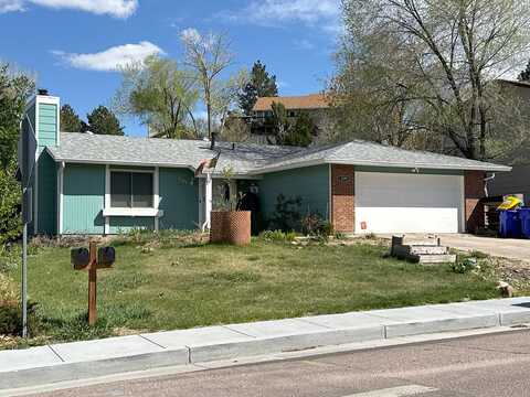 E Oak Creek Dr, Colorado Springs, CO 80906